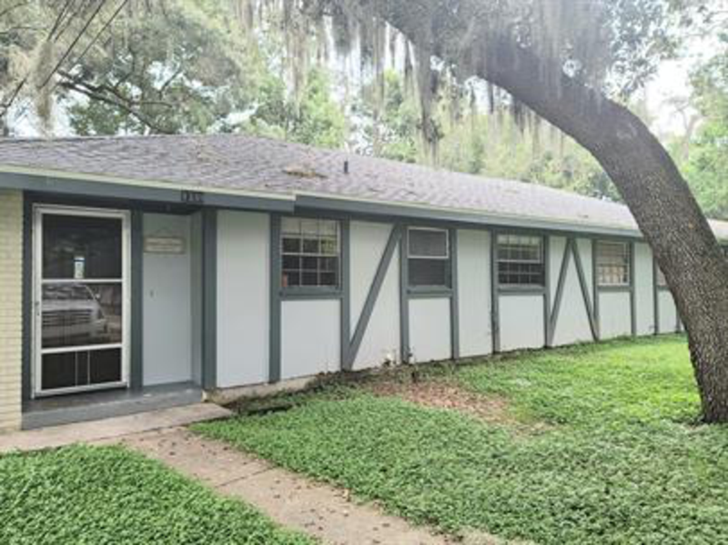 Primary Photo - 1337 Eagleview Dr