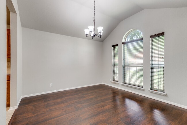 formal dining - 9622 Emerald Pl
