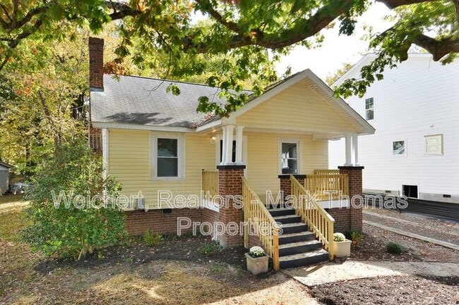 Photo - 216 N Guthrie Ave House