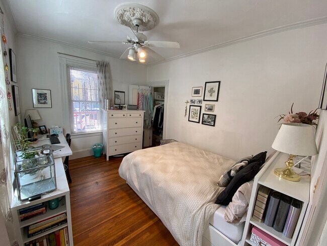 Foto del edificio - 176 Elm St