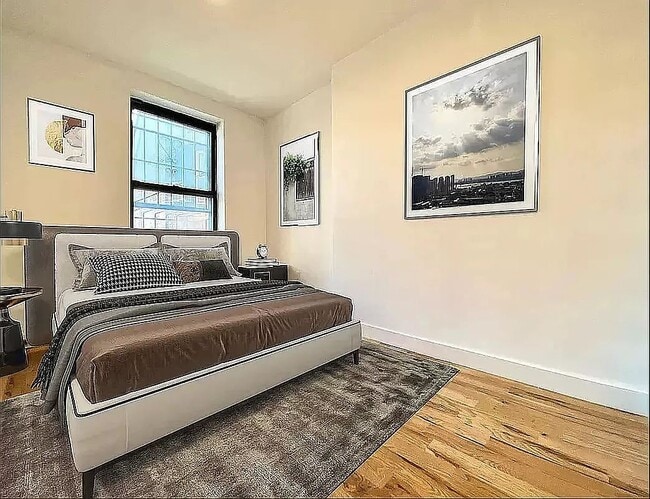 Building Photo - 406 West 39th Street