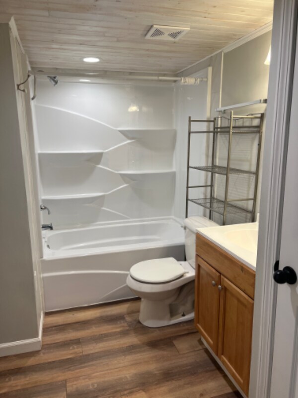 Building Photo - 66 Township Rd 1006