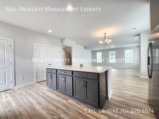 Foto del edificio - 2236 Noble Townes Wy