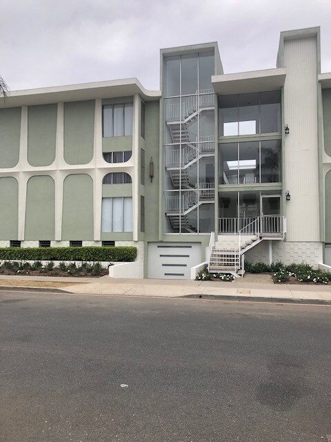 Building Photo - 356 Coronado Ave