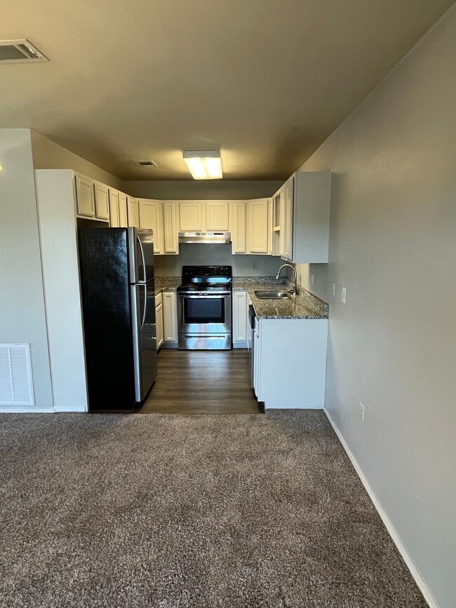 Building Photo - 9 S Joplin Loop