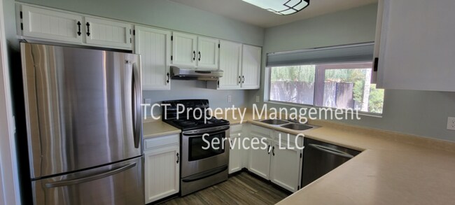 Building Photo - Nice Corner Home in Tempe