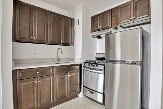 Foto del edificio - 58-35 Granger St