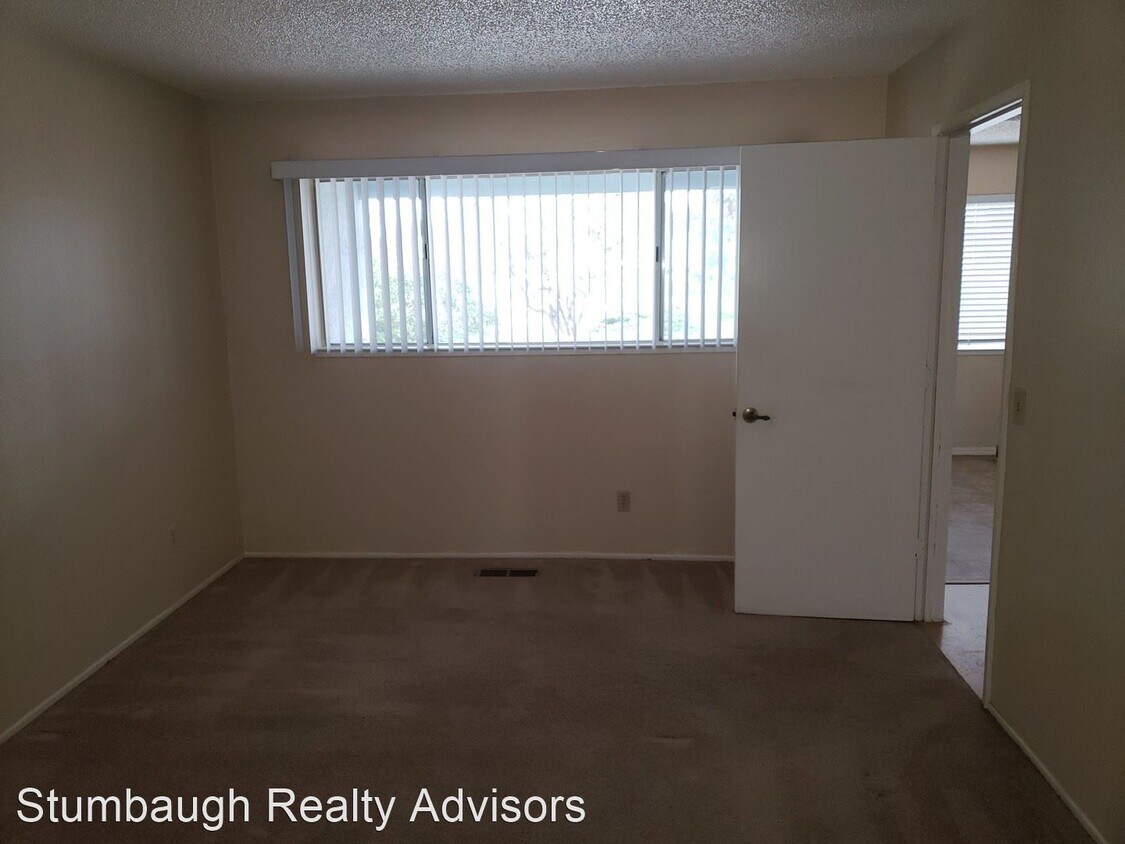 Building Photo - 2 br, 2 bath House - 424 Yellowstone Drive