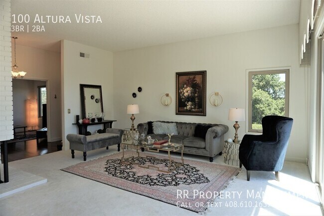 Building Photo - Spacious Rinconada Hills Townhome with Bre...