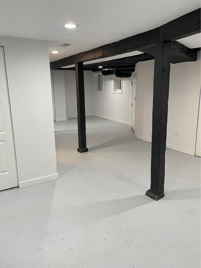 Foto del edificio - 3959 W Barry Ave