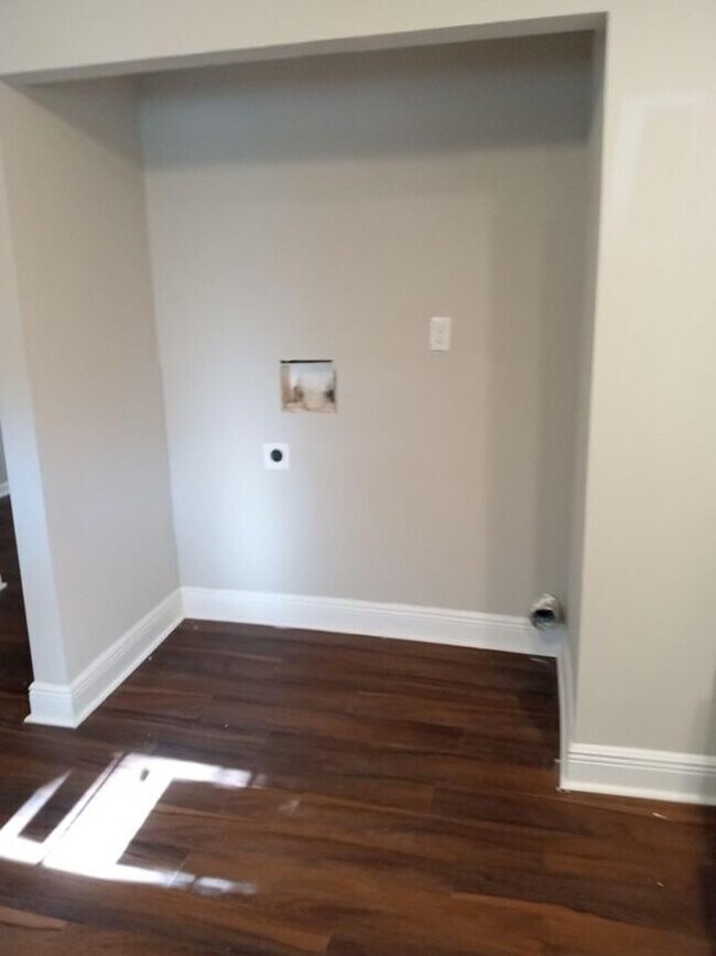 Foto del edificio - 384 Sunset Ave NW