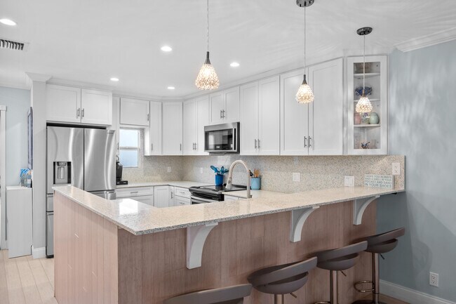 Foto del edificio - 3851 N Ocean Blvd
