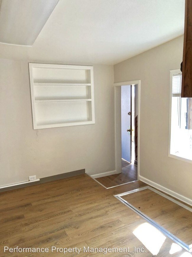 Building Photo - 2 br, 1 bath House - 1430 Lipan St.