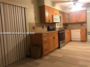 Foto del edificio - 8700 NW 21st St