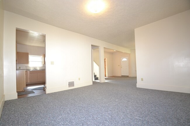 Building Photo - 547 Carroll St