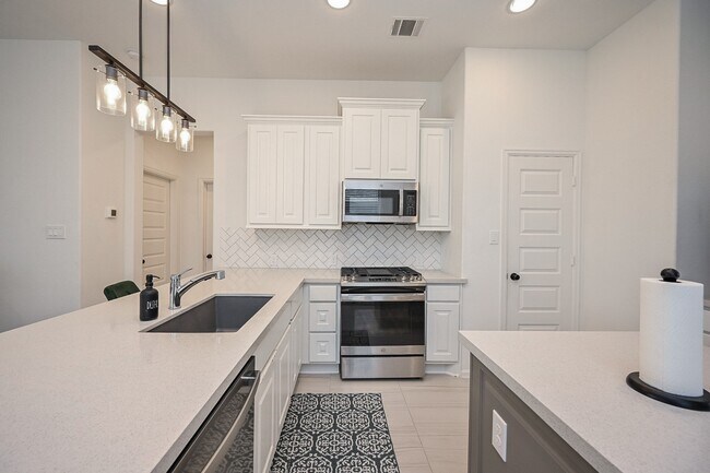 Building Photo - 29331 Mesquite Oaks Dr