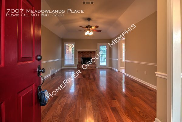 Building Photo - 7007 Meadowlands Pl