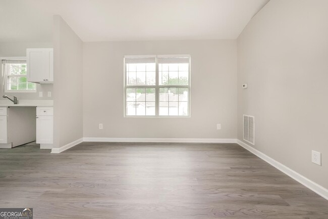 Building Photo - 1576 Norman Crossing