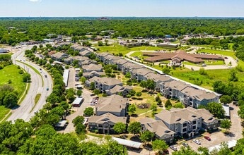 Building Photo - Riata Apartments
