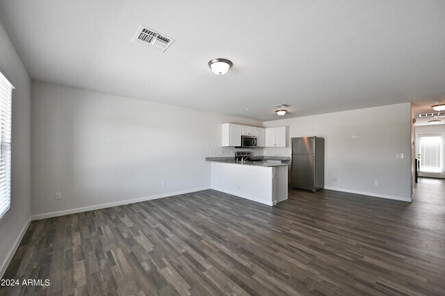 Foto del edificio - 183 Impala Pl