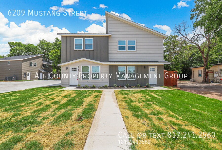 Building Photo - 6209 Mustang St