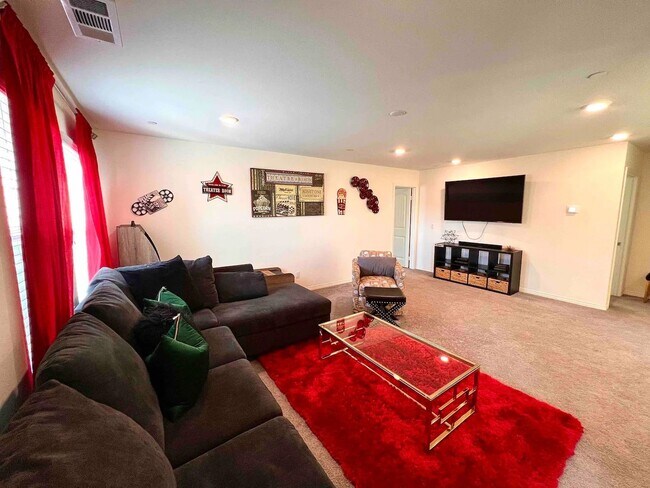 Building Photo - 3062 Flagstaff Dr