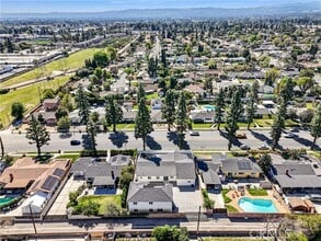 Building Photo - 18221 Chatsworth St