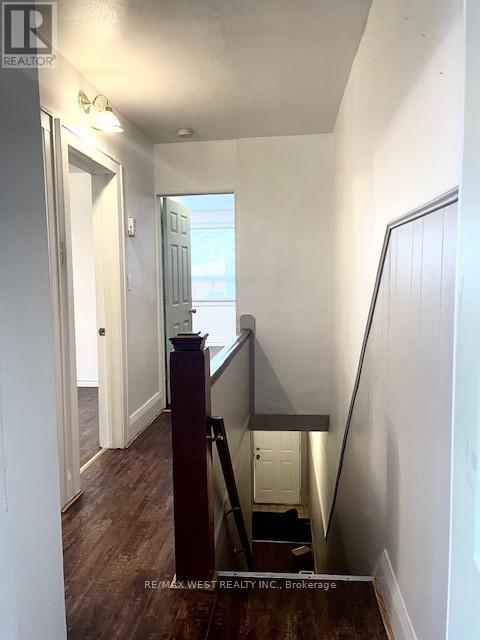 Building Photo - 321 Caledonia Rd