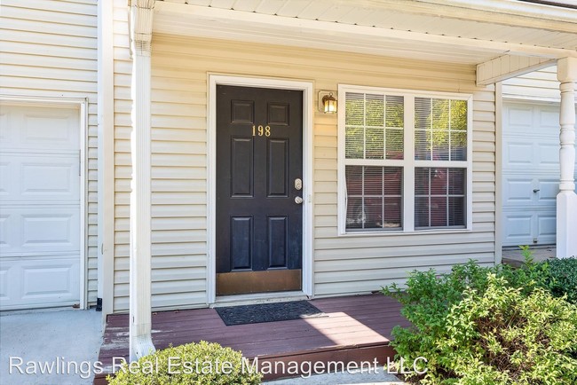 Building Photo - 3 br, 2.5 bath House - 198 Wiltshire Circle