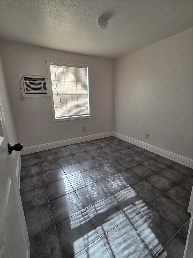 Foto del edificio - 302-371 71st St