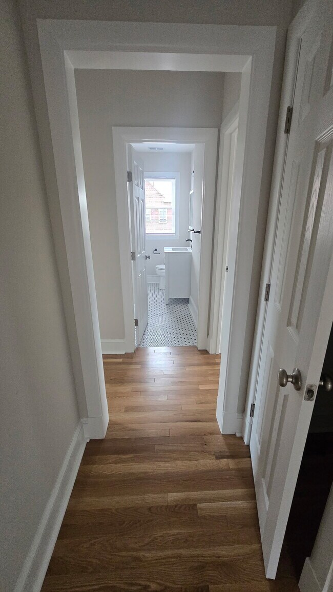 Foto del edificio - 4418 Cutshaw Ave
