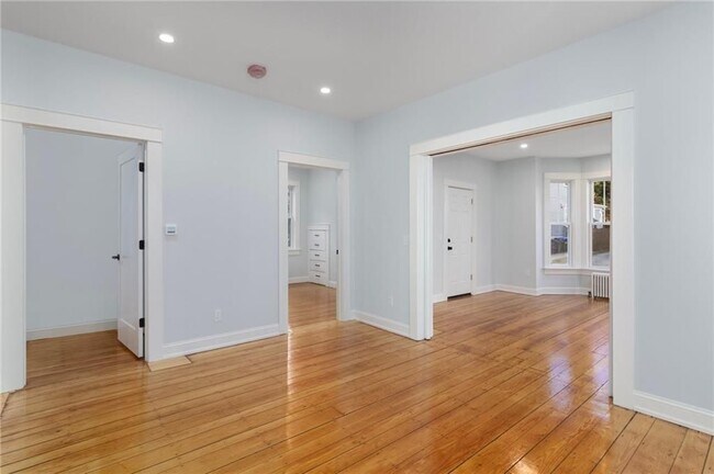 Foto del edificio - 43 E George St