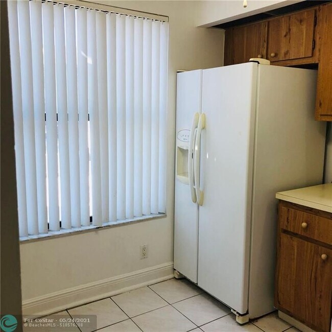 Foto del edificio - 207 Lake Pointe Dr