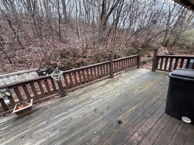 Foto del edificio - 607 Spruce Ave