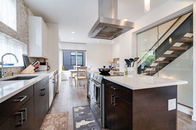 Foto del edificio - 724 3rd Ave N