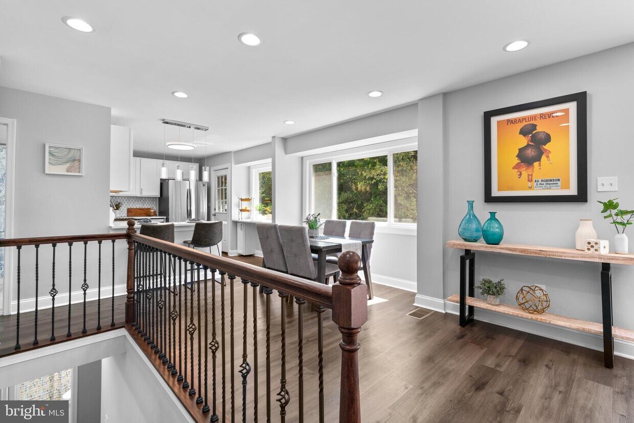 Foto principal - 9802 Cherry Tree Ln