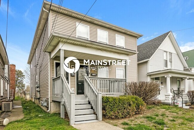 Foto del edificio - 3 Bedroom Pet-Friendly Home in Louisville, KY with Main Street Renewal