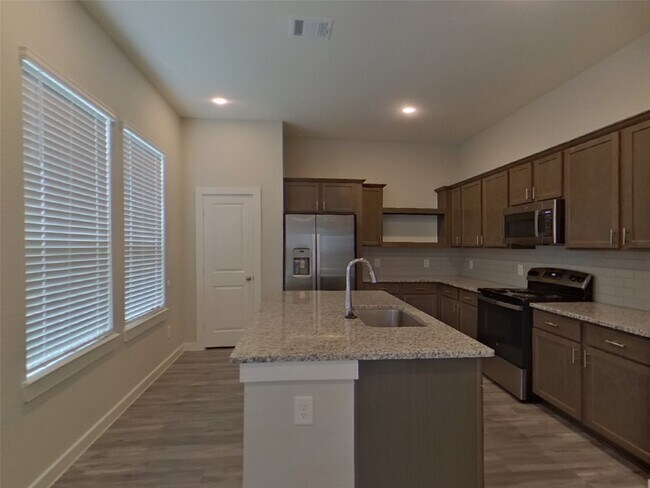 Foto del edificio - 9835 Willow Creek Commerce Dr