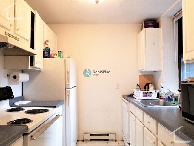 Building Photo - 610 Columbus Ave