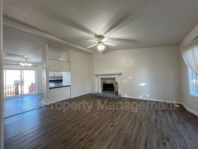 Building Photo - 2516 15th St S