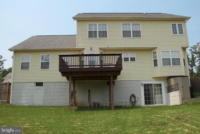 Building Photo - 46672 Robert Leon Dr