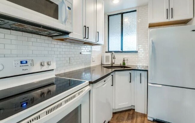 Foto del edificio - 3907 Throckmorton St