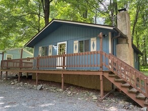 Building Photo - 1513 Locust Ln