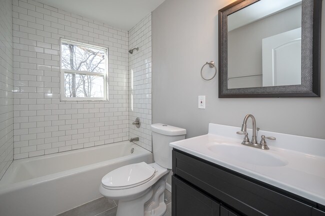 Foto del edificio - 14998 Allisonville Rd