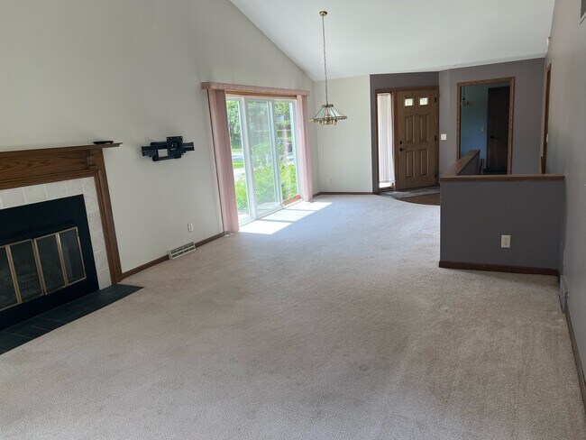 Living Room - 215 Randolph Dr