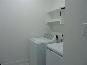 Foto del edificio - 15317 Hazel Firs Ln