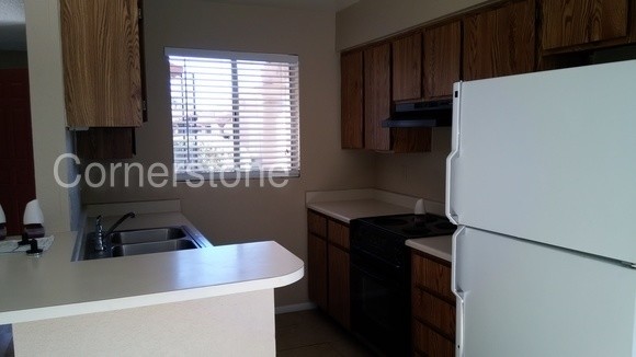 Building Photo - 501 W Tonopah Dr