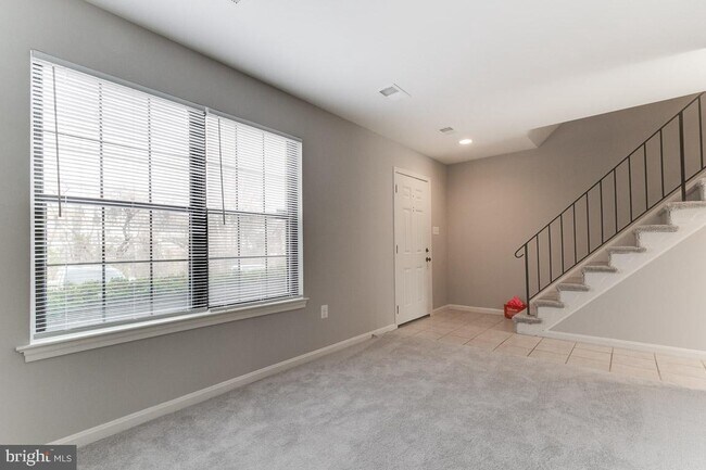 Building Photo - 3711 Mainsail Cove