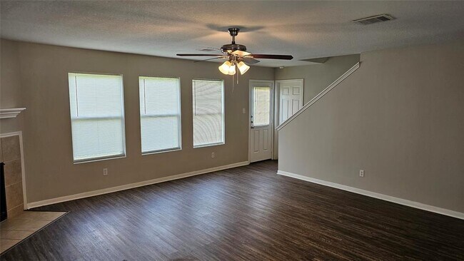 Foto del edificio - 15706 Pin Oak Ridge St
