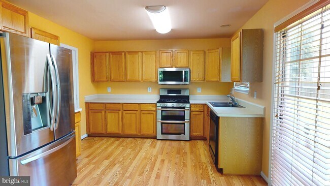 Foto del edificio - 7801 Beddington Ct